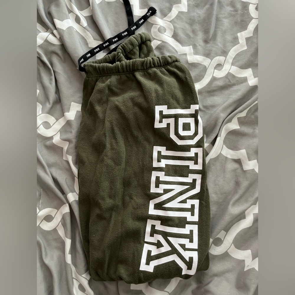 PINK women’s sweatpants